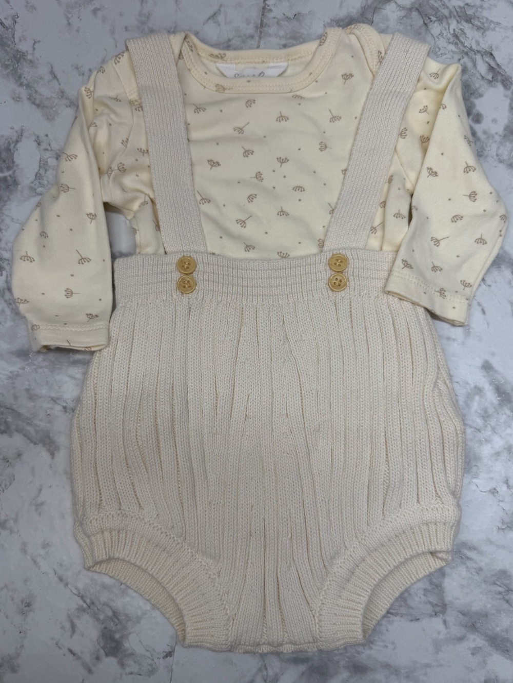 Baby 3-6 months Cream Knit Suspender Overalls Bloomers with Floral Bodysuit